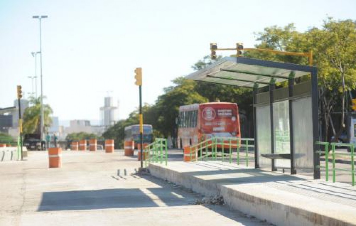 Cómo son las paradas de ómnibus «del futuro» que Córdoba podría copiar