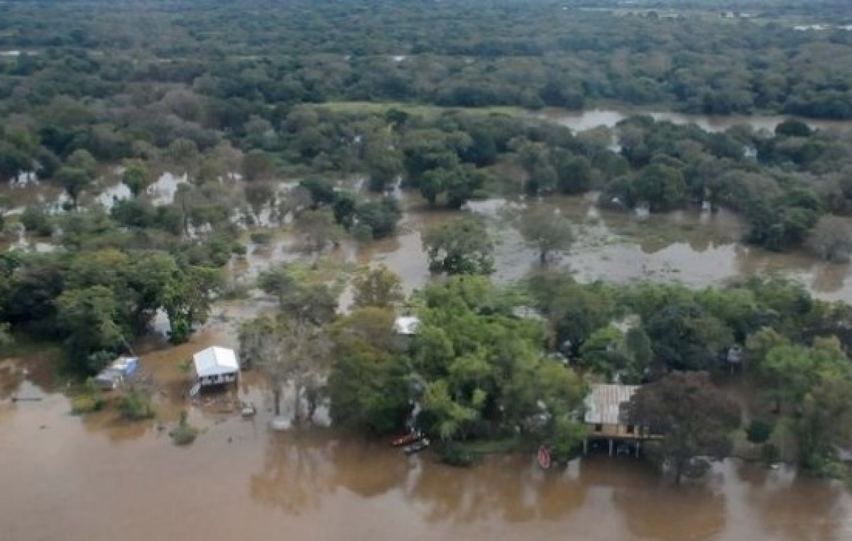 Estiman que 500 familias serán evacuadas en puerto Barranqueras