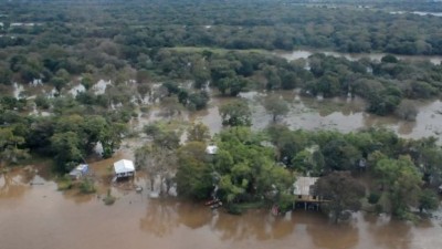Estiman que 500 familias serán evacuadas en puerto Barranqueras