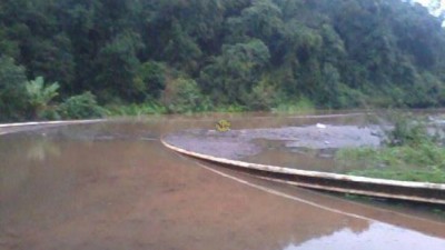 La crecida del Paraná dejó aislados a Montecarlo,Caraguatay y Piray
