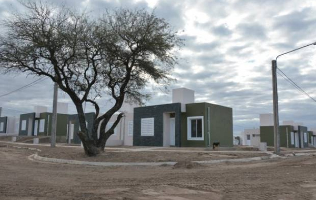 Otras mil familias de Villa Mercedes tendrán sus propias viviendas