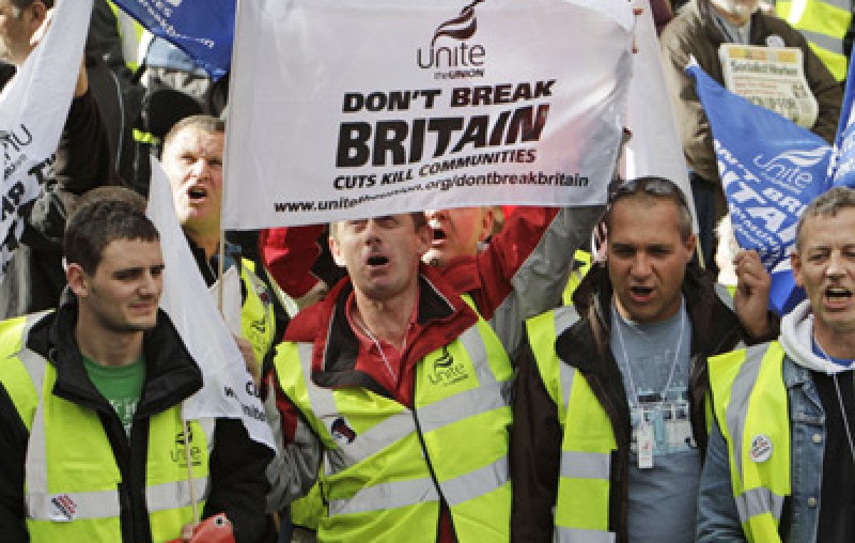 Mas de un millón de empleados públicos, de paro en Inglaterra