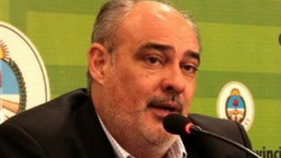 El Gobernador de Corrientes garantizó salarios y más fondos a los Municipios