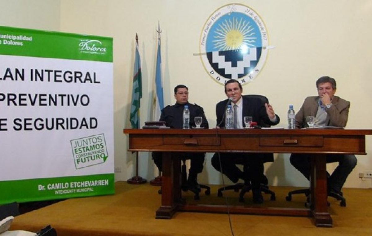 A pesar de las críticas, intendente de Dolores adherirá a la Policía Local