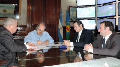 Dolores, es el primer municipio del interior en adherir a la Policía Local