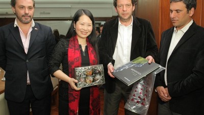 «La gente está loca por comprar productos de Mendoza», dijo una empresaria China