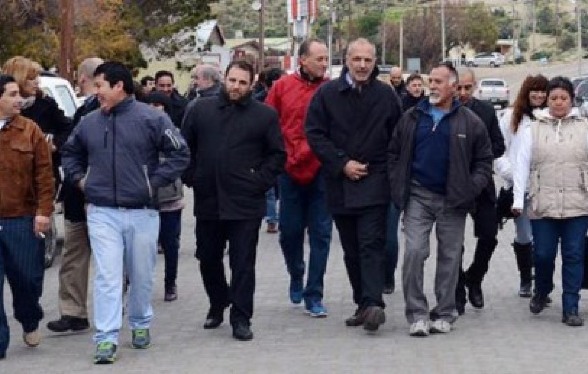 Pueblo por Pueblo en Pirámides