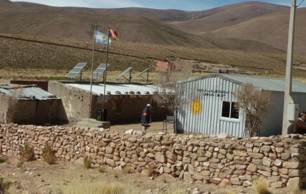 Energía y obras para varios pueblos puneños