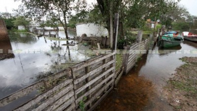 Esta semana llega el pico de la creciente del río Paraguay a las costas chaqueñas