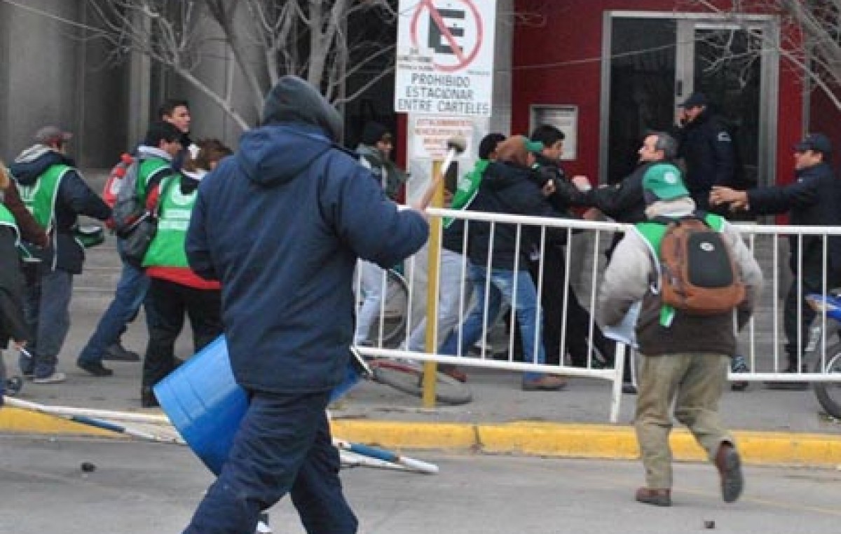 Conflicto en municipalidad de Villa Regina