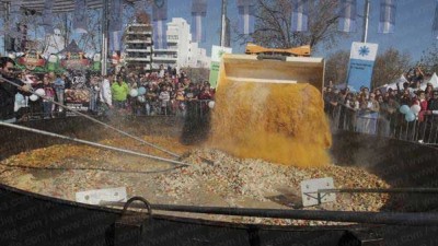 Comidas récord en La Plata: una movida solidaria que se afianza