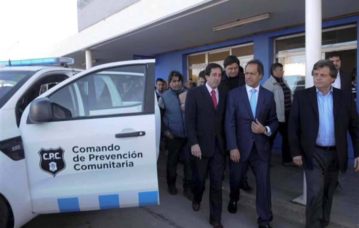 Scioli recorre comunas por la nueva Policía local