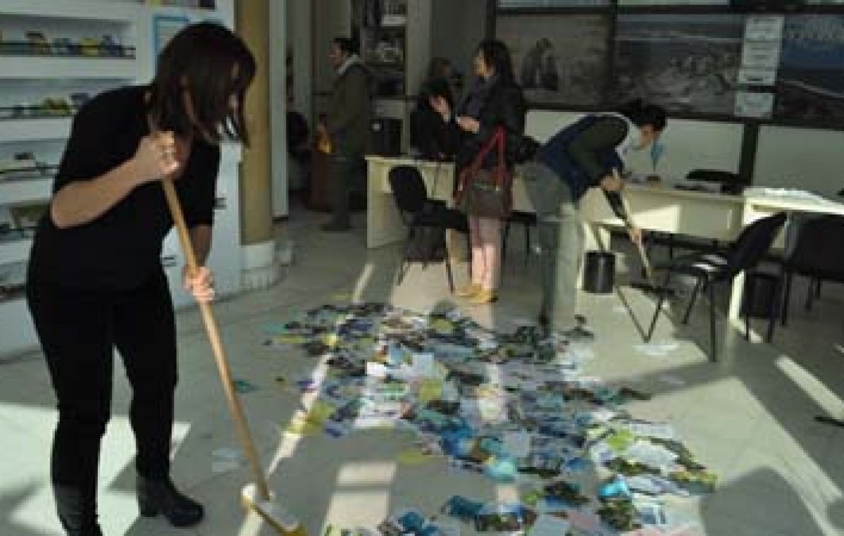 Municipales volvieron a provocar desmanes en la Secretaría de Turismo de Madryn