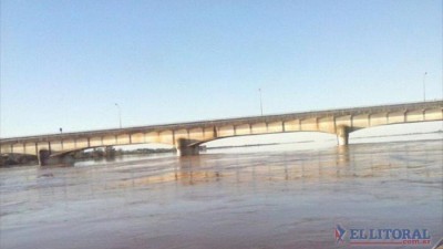 Podrían regresar hoy a sus hogares algunos evacuados de Alvear y Libres