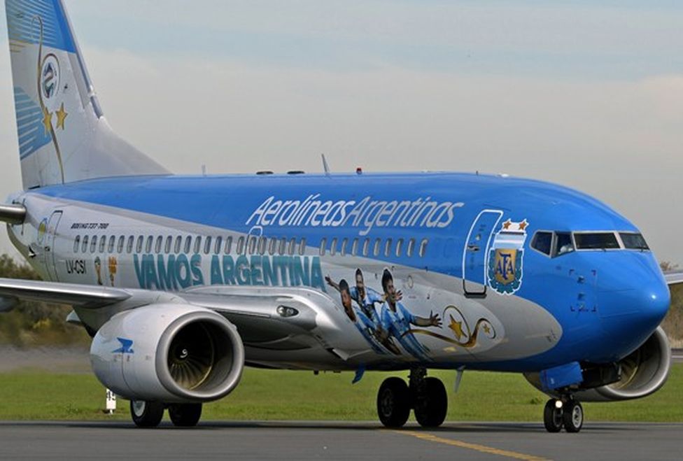 avion-colores-albiceleste_MILIMA20140603_0167_3