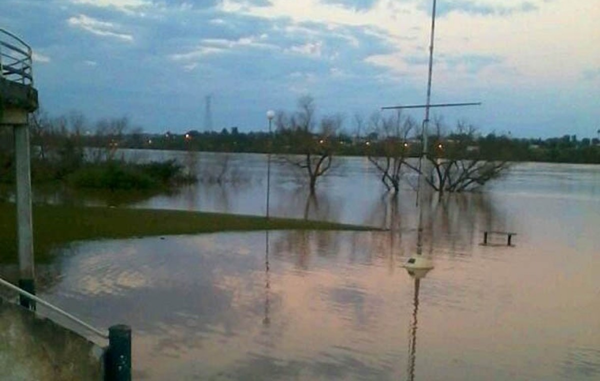 El Gobernador de Entre Ríos dijo que el pico de la crecida del río Uruguay se espera para el domingo a la noche
