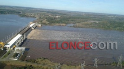 El nivel del lago Salto Grande superará la cota de expropiación y alertan a ribereños