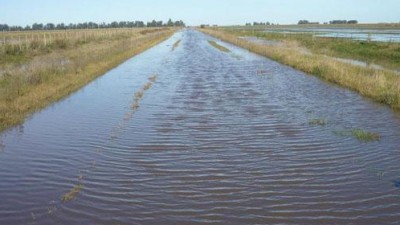 Castelli: Inundados y complicados, Intendentes K se reunieron con el Ministro de Asuntos Agrarios