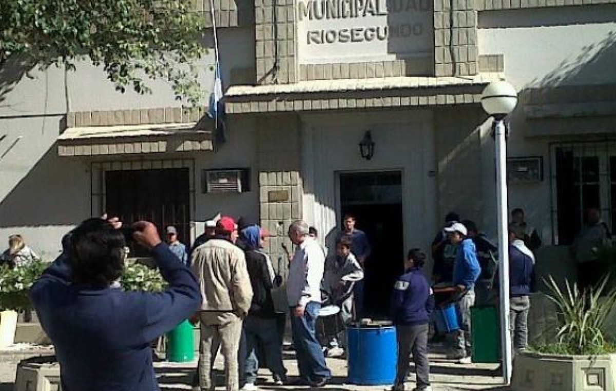 Río Segundo suspende ingreso a planta permanente municipal hasta 2027