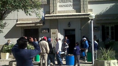 Río Segundo suspende ingreso a planta permanente municipal hasta 2027