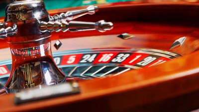 Proponen que los municipios bonaerenses regulen los horarios de bingos y casinos