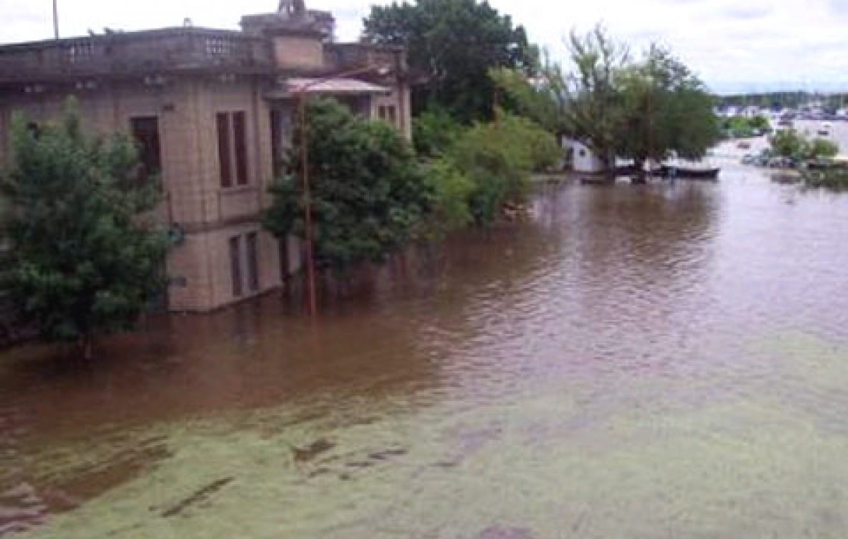 Hay dos mil personas evacuadas en Concordia, Concepción del Uruguay, Colón y San José