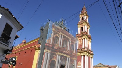 No hay avances para sacar el cableado aéreo del centro de Salta