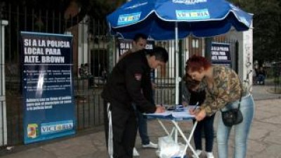 Almirante Brown: Juntan firmas para que el Intendente adhiera a la Policía Comunal