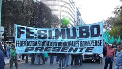 Municipales bonaerenses se movilizan a la Legislatura
