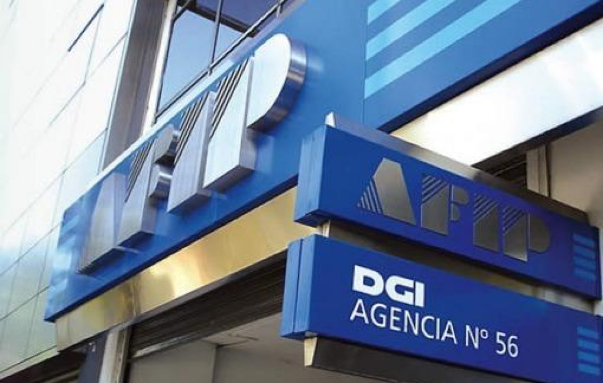 Más de 900 contribuyentes no declararon su rentas en el exterior