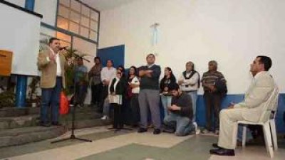 El intendente deCatamarca busca el apoyo político del SOEM y absorbe a los trabajadores del gremio