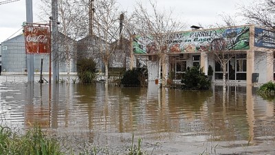 Tres Arroyos vuelve a batallar contra las inclemencias del agua