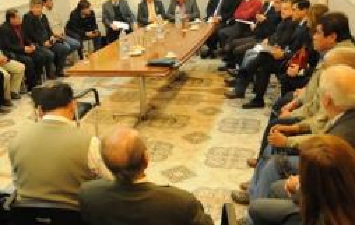 El oficialismo de La Rioja comenzó a discutir la futura ley de coparticipación