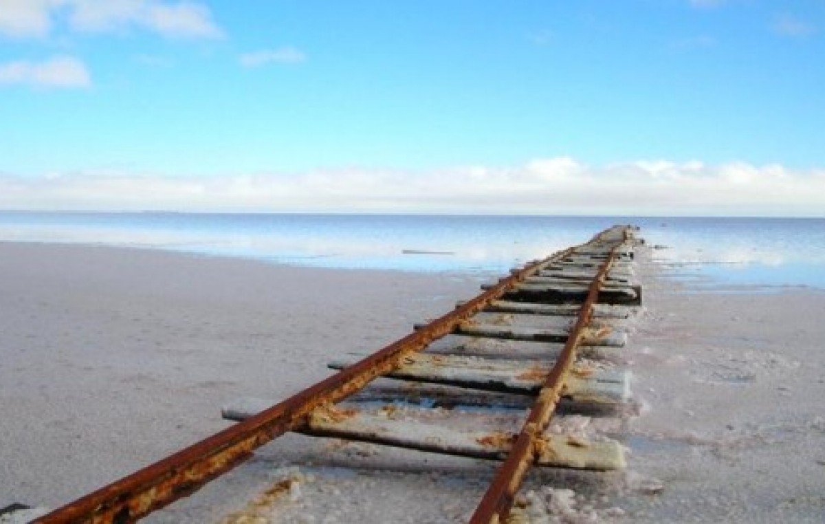 Construyen hotel municipal para fomentar turismo en San José de las Salinas