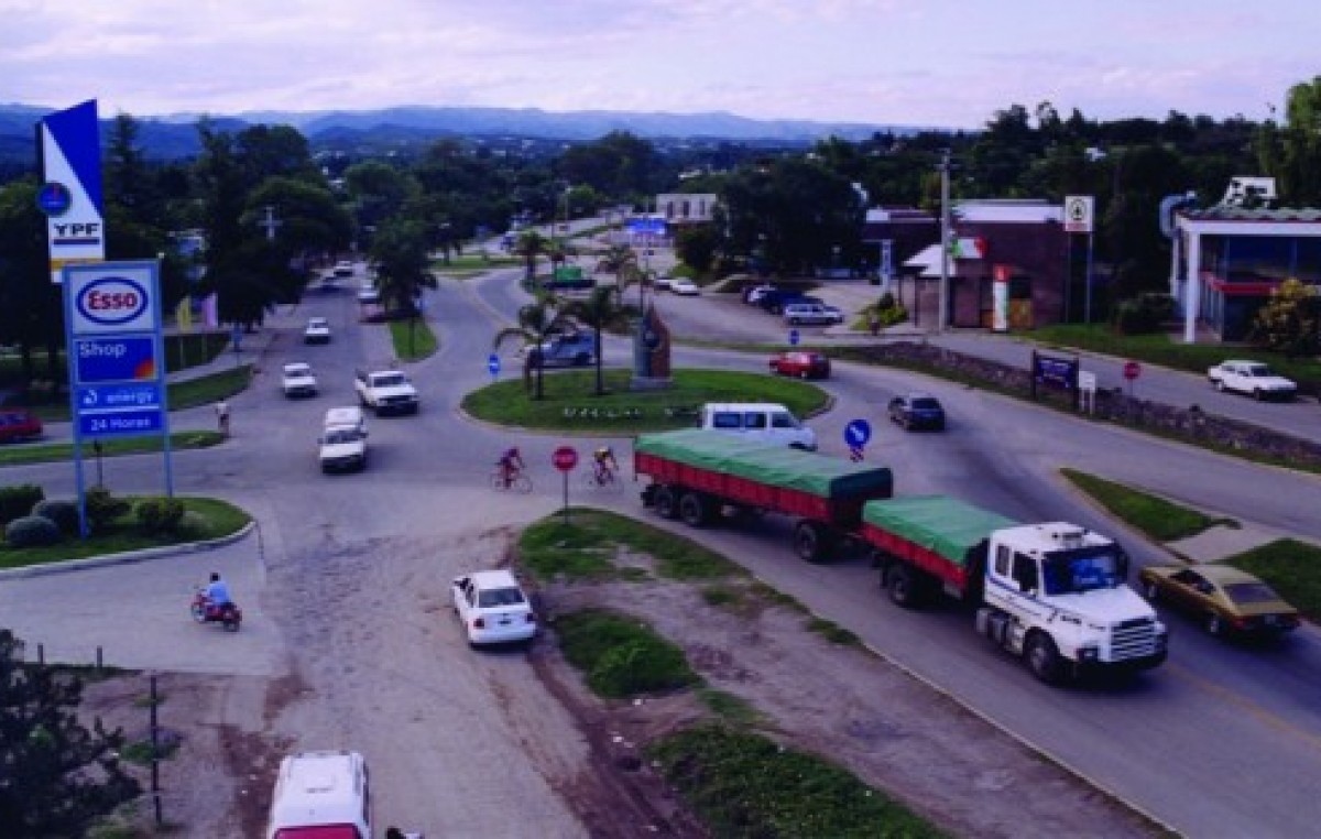 Firman convenios para Plan Integral de Cloacas de Sierras Chicas, Córdoba