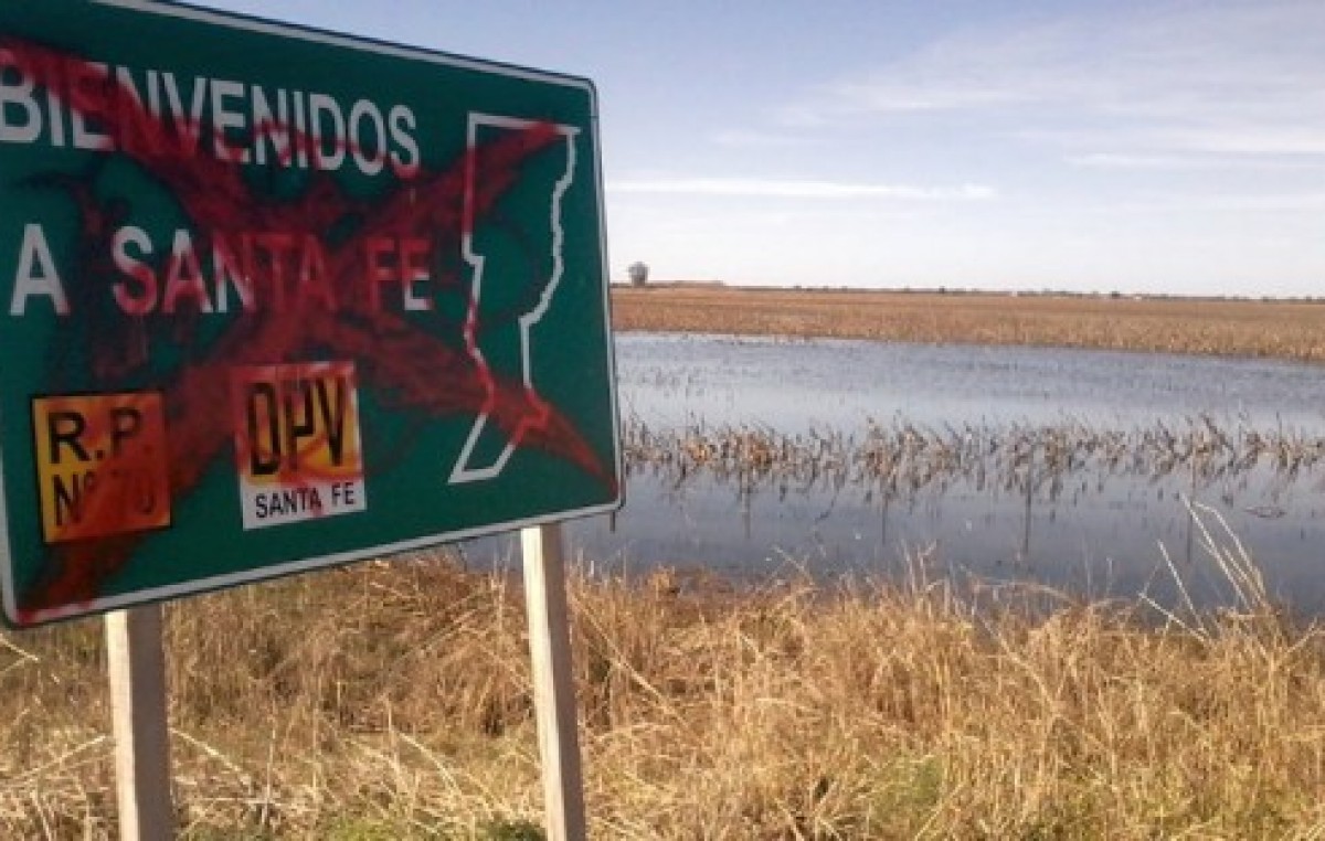 Enérgica protesta de productores de Córdoba y Santa Fe por falta de obra