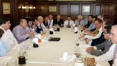 Buenos Aires: Intendentes, junto a Provincia salieron al cruce de Carrió: «Ignora lo que pasa sobre el tema»