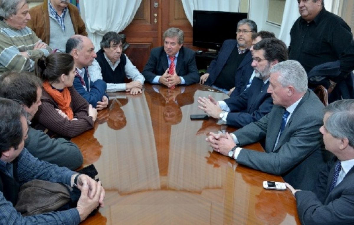 Buenos Aires: Diputados le prometieron a Municipales tratar en septiembre la ley de paritarias