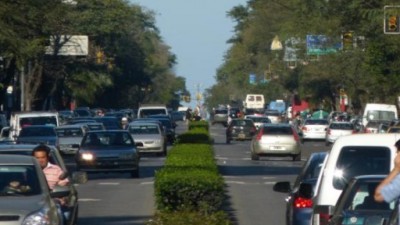 En Rosario proponen descuento en patentes a cambio de usar menos el auto
