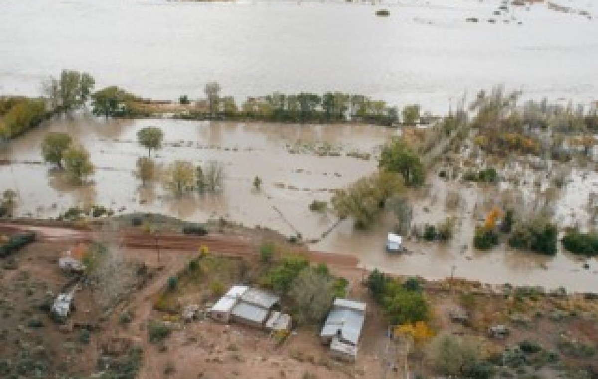 En Sauzal Bonito, el caudal del río llegó a su tope máximo