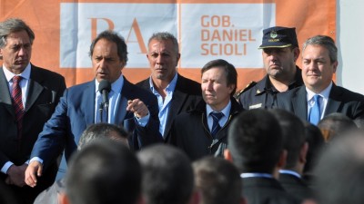 Scioli pidió «que Bahía no demore más» para tener su policía comunal