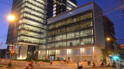 Cristina llega a Santiago para inaugurar las torres y entregar viviendas