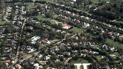Con un drone detectaron 150 casas sin declarar en countries de Brandsen