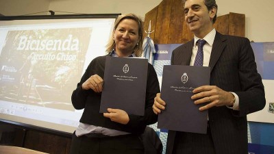 Firman convenio para la construcción de una bicisenda en Bariloche