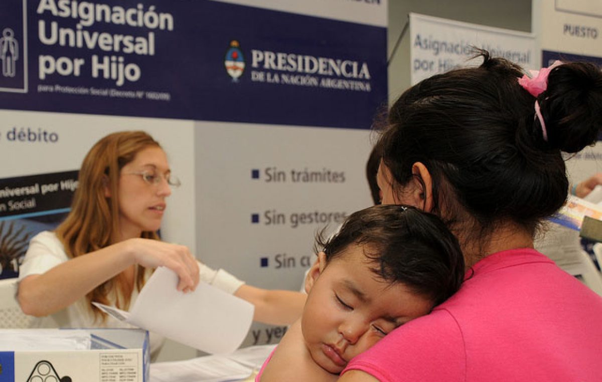 Destacan que el poder adquisitivo de la AUH está por encima de la inflación