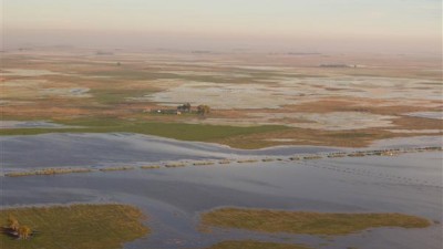En el Interior de Buenos Aires piden auxilio por avance del agua