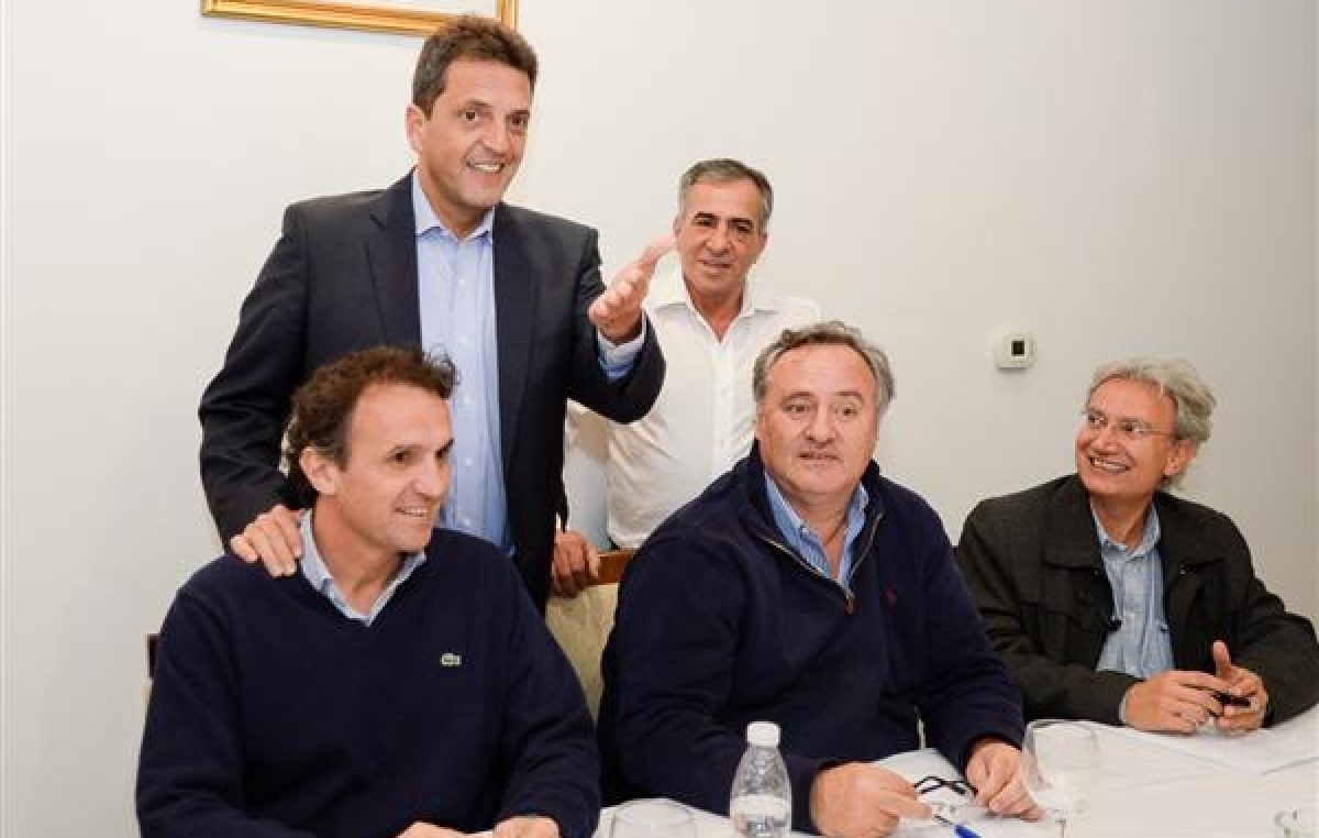 Reclamo massista por fondos para comunas Bonaerenses