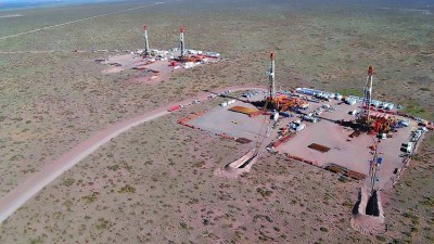 Seis de cada diez argentinos quieren que se desarrolle Vaca Muerta