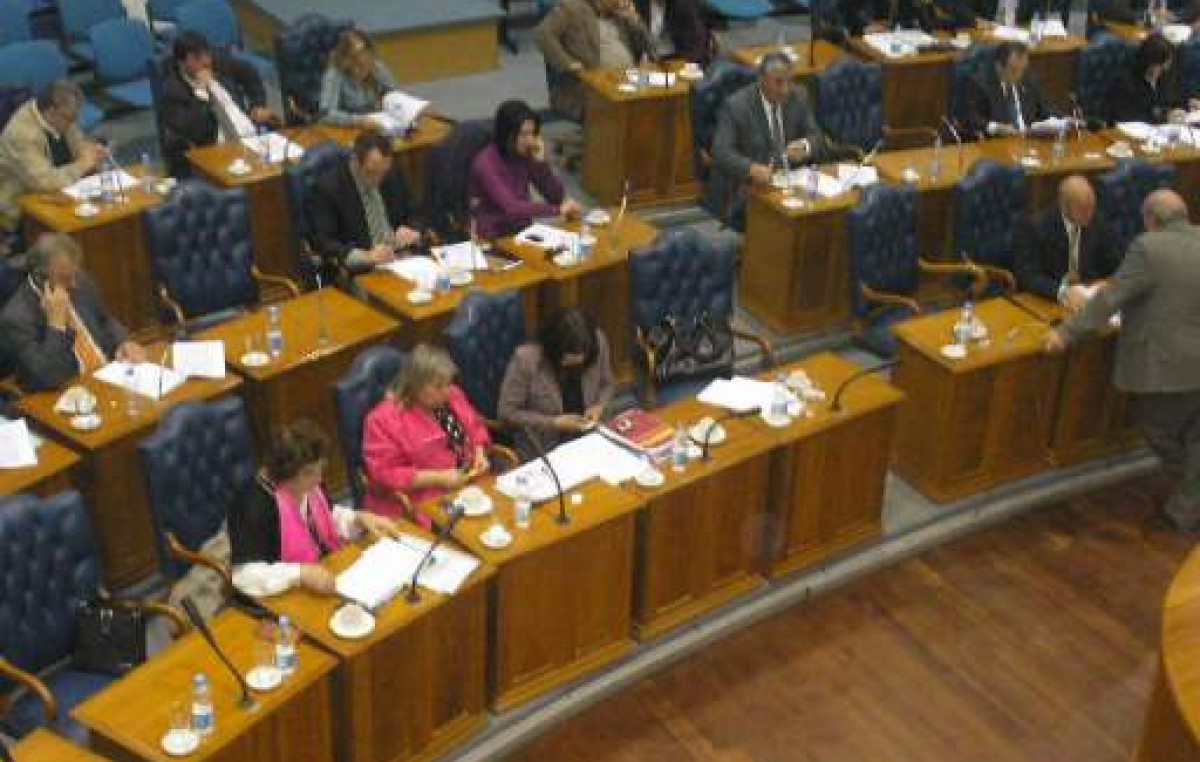 San Luis: La oposición pidió emplear los padrones electorales para el reparto de los fondos municipales
