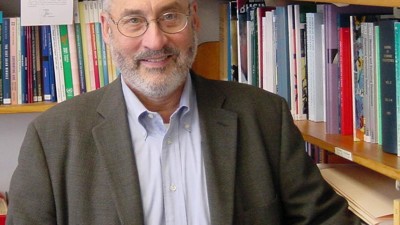 El premio Nobel de Economía volvió a defender a la Argentina